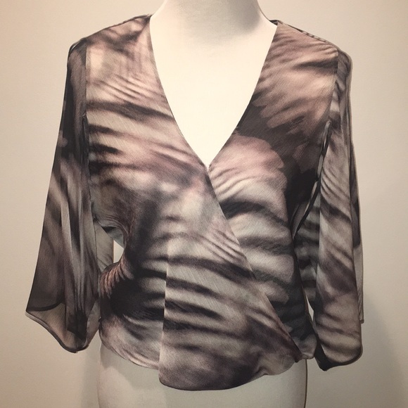 Halston Heritage Black & Tan Wrap Blouse Size XS - Picture 3 of 17